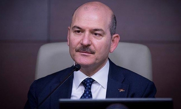 İçişleri Bakanı Süleyman Soylu, canlı yayında gündeme ilişkin açıklamalarda bulunuyor. Soylu, PKK elebaşı Cemil Bayık'ın HDP'ye talimat verdiğini açıkladı.